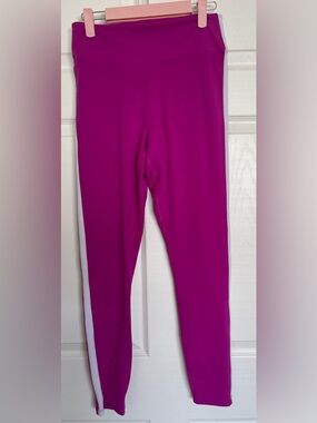 PINK Active Bright Magenta Leggings with Black Tag